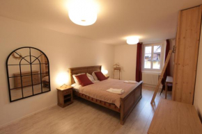 L'escalier du Château - T4 duplex 9 couchages